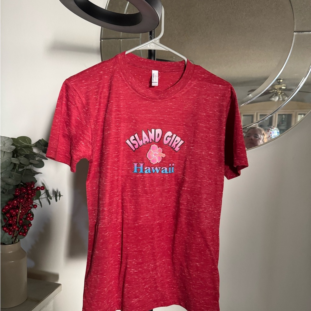 Simplex Apparel Red Island Woman Tee
